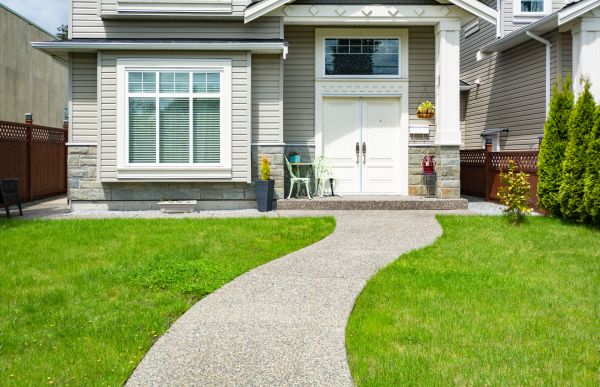 Cost of Concrete Path Construction in Tooele