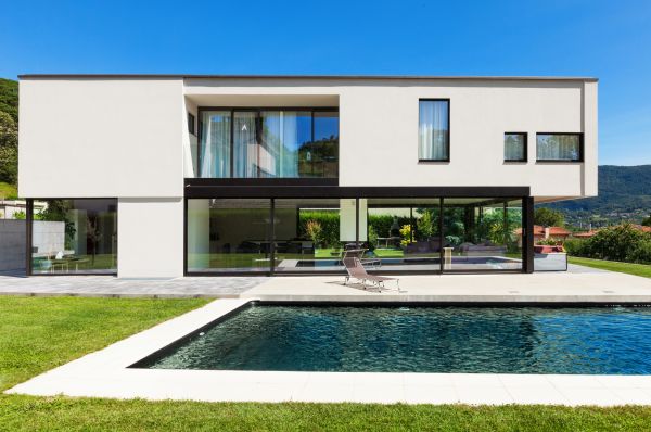 Cost of Poolside Concrete Construction in Tooele